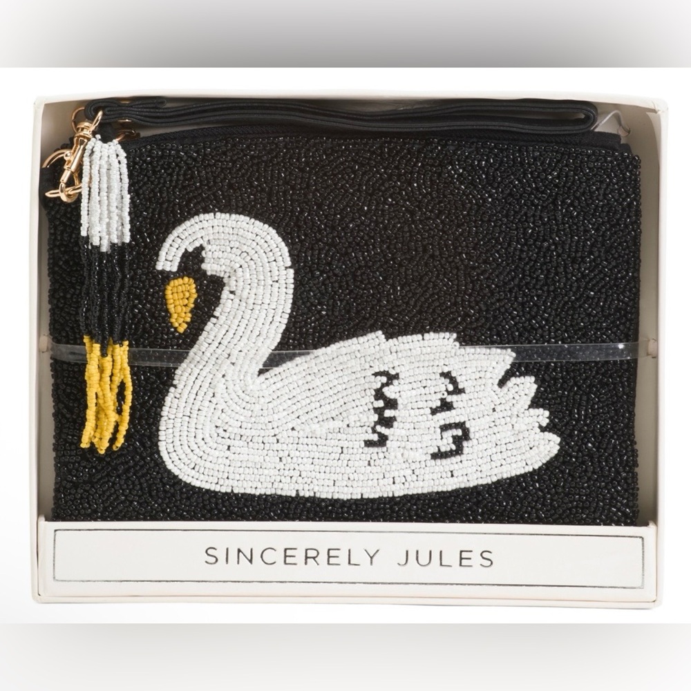 Sincerely Jules NIB Black and White Swan Beaded Clutch